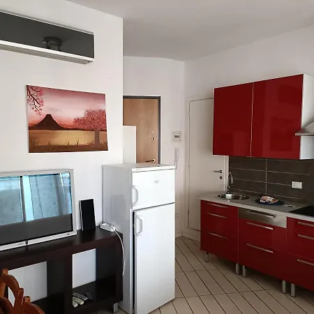 And Eros Apartment *